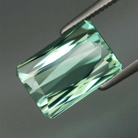 Lot - Natural Blue Paraiba Color Tourmaline 4.21 cts - VVS