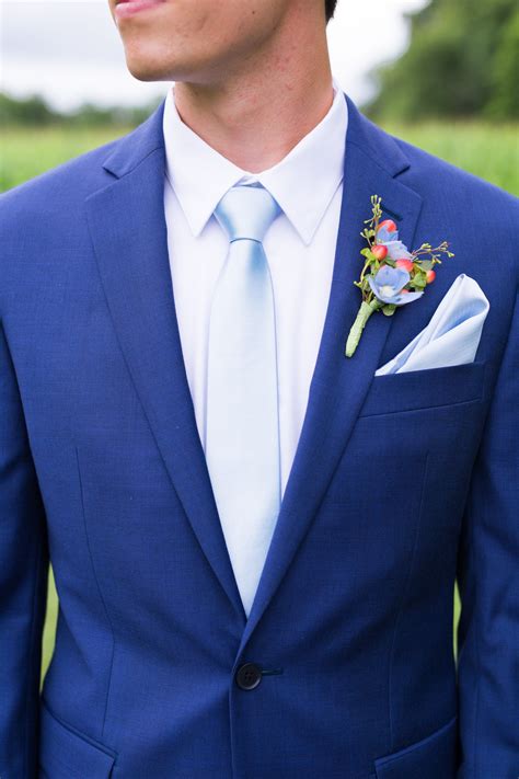 Stephen and Addalyn - Columbus Wedding Photographer :: Alayna Parker | Royal blue suit, Blue ...