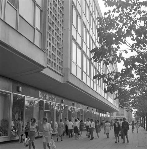 DDR - Unter den Linden in Berlin 1969 | Ddr, Berlin, Deutschland