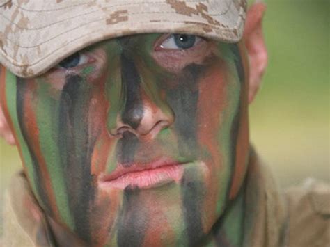 10 Cool Ways to Wear Camo Face Paint [PICS] | Camo face paint ...