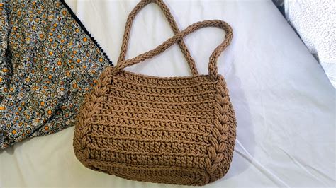 Crochet bag pattern free: the Everyday bag post- MirrymasCrafts