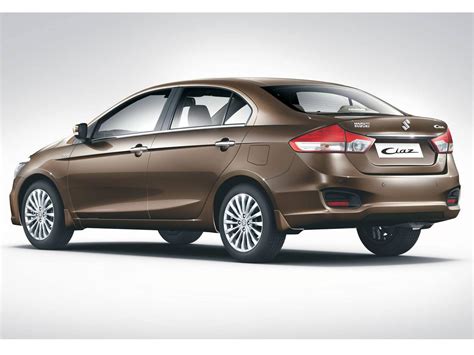 Suzuki Ciaz 2015, sedán subcompacto confirmado para México - Autocosmos.com