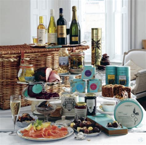 Fortnum & Mason - Hampers