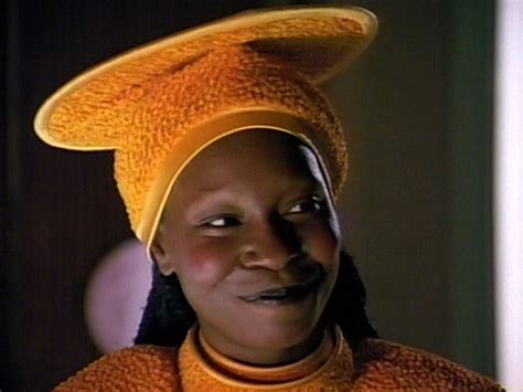 [#STLV] Whoopi Goldberg Shines In First Star Trek Convention Appearance ...