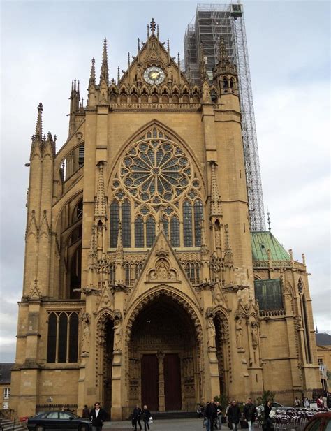 Metz Cathedral (Metz, 1520) | Structurae