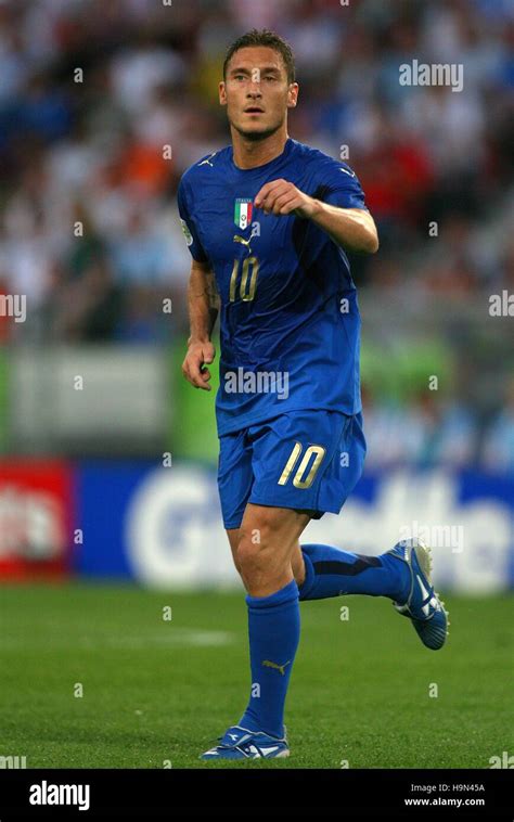 FRANCESCO TOTTI ITALY & AS ROMA WORLD CUP HANNOVER GERMANY 12 June 2006 Stock Photo - Alamy