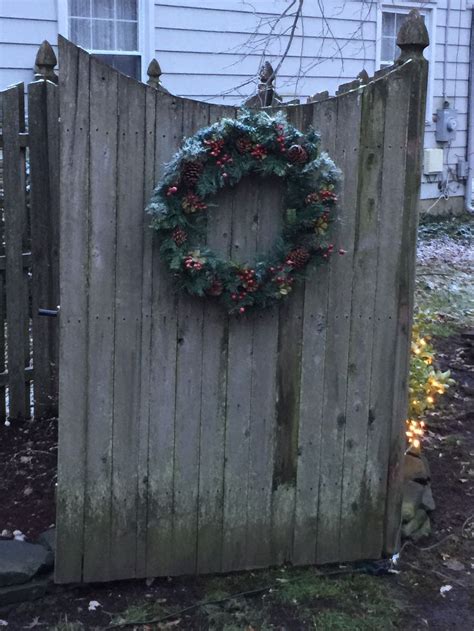 Fence Wreath | Holiday decor, Christmas past, Christmas wreaths