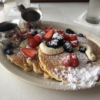 Zisters - 91 Photos & 92 Reviews - Breakfast & Brunch - 13425 Watertown Plank Rd, Elm Grove, WI ...