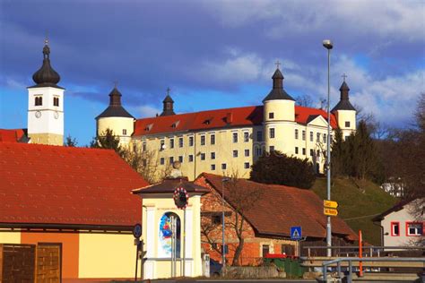 Mihovci and Velika Nedelja Castle, Slovenia Editorial Image - Image of medieval, nedelja: 137438775