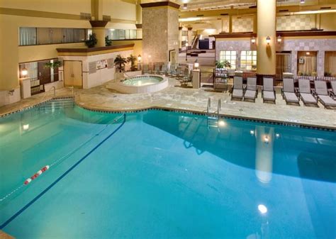 1) Holiday Inn Chicago North Shore (Skokie) | Chicago hotels, Holiday ...