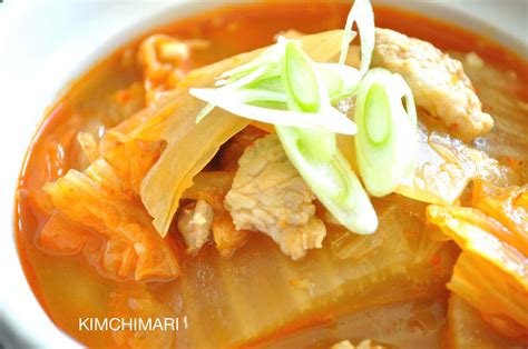 Kimchi Jjigae (Kimchi stew) - Kimchimari