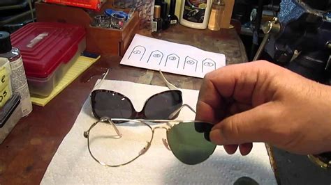 Descubrir 54+ imagen how to pop a ray ban lens back in - Viaterra.mx