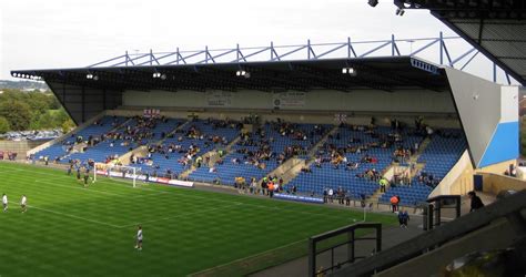 57 Hatters Years : KASSAM STADIUM - OXFORD UNITED