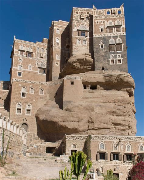 Yemen's ancient, soaring skyscraper cities - BBC Travel