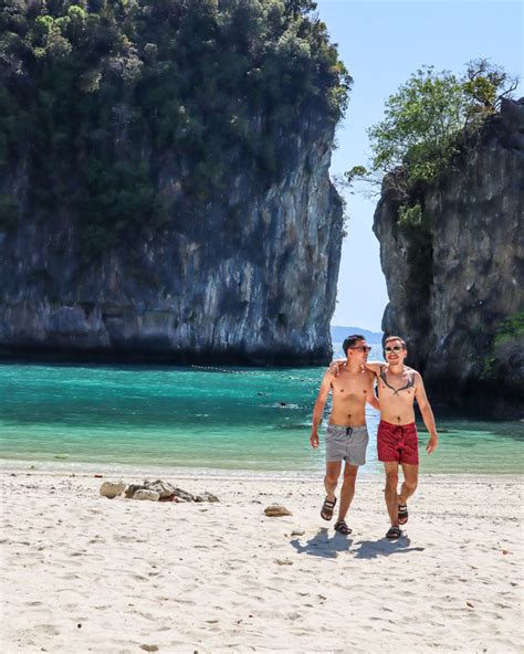 Krabi Islands Hopping – 1 Day Trip to Koh Hong, Koh Lao Lading & Koh Phak Bia – Deer is Travelling