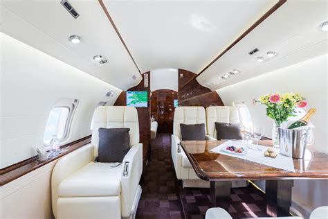 Private jet Bombardier Challenger 850 (Cl850): interior, photo, price, rental - SkyRevery