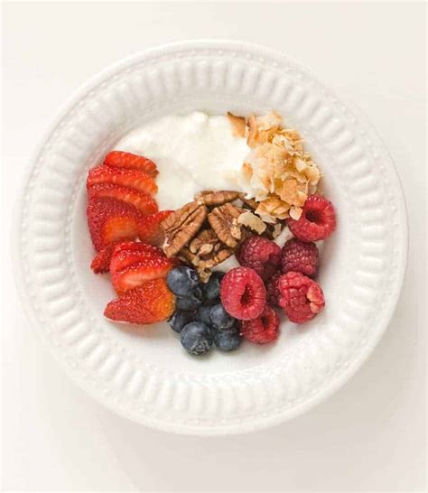 5 Easy Healthy Yogurt Bowl Ideas | Breakfast Bowl Recipes