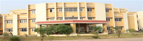 Amity University Raipur, Chhattisgarh - Courses, Entrance Exams ...