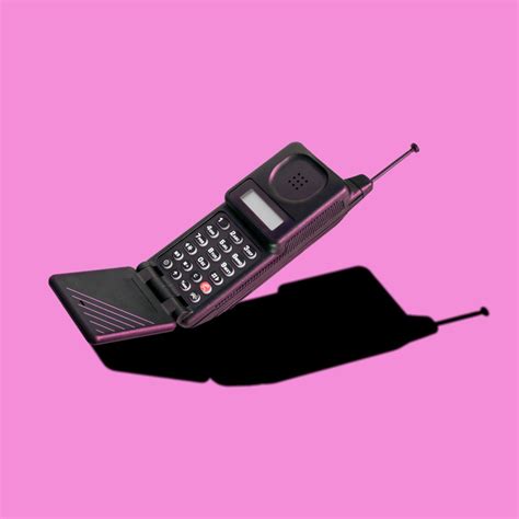 Are Flip Phones Really Better for You? | Discover Magazine