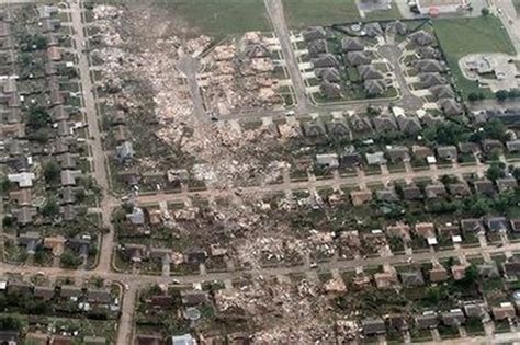 Crews dig through night after deadly Oklahoma tornado; 24 confirmed ...