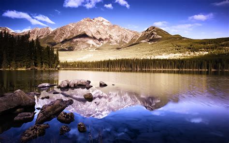 40 Mind-Blowing Mountain Wallpapers for your Desktop Mobile and Tablet - HD