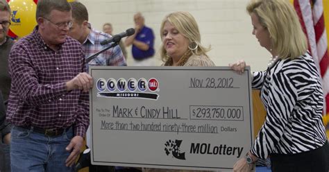 Powerball winners set their small town abuzz in Missouri