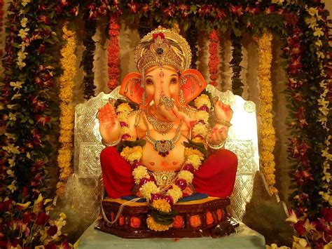 Lalbaugcha Raja Wallpapers - Top Free Lalbaugcha Raja Backgrounds ...