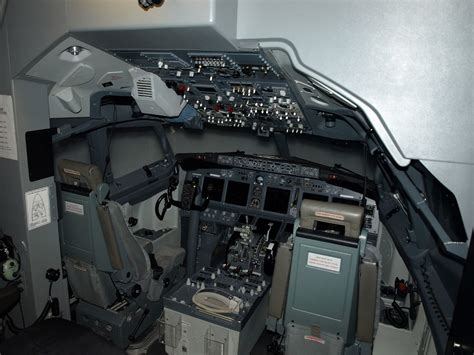 737-800 Cockpit Simulator | Boeing 737-800 Full-Flight Simul… | Flickr