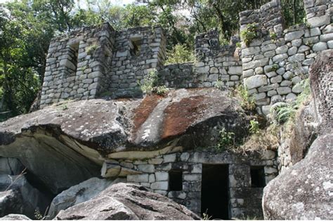 Huayna Picchu a challenge for visitors ★ MACHUPICCHU.CENTER