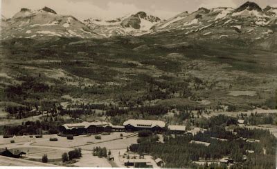 Glacier Park, Inc.: Glacier Park Lodge History