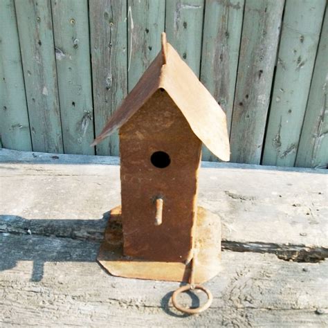 13" Tin Rustic Bird House