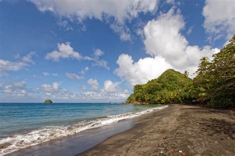 10 Best Beaches in Martinique - What is the Most Popular Beach in Martinique? – Go Guides