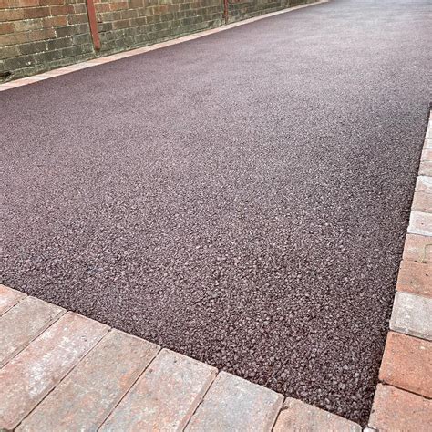 Why Asphalt Is the Best Driveway Material | L'Essenziale