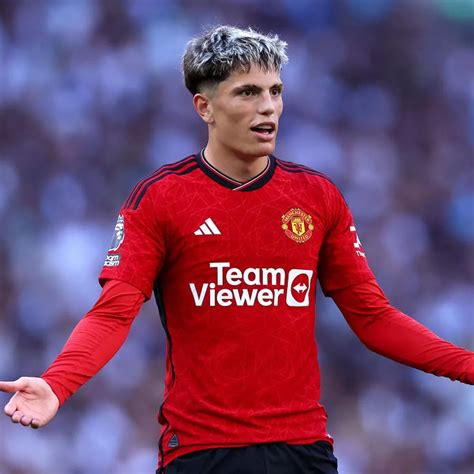 Man Utd predicted line-up vs Brighton: Pellistri finally gets his ...