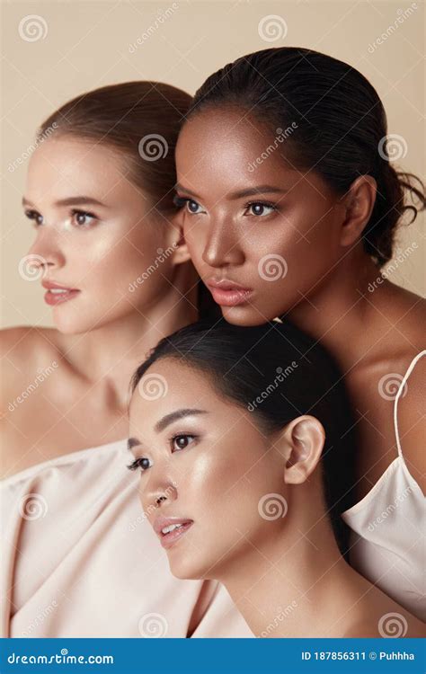 Diversity. Women Beauty Portrait. Multi-Ethnic Models Standing Together ...