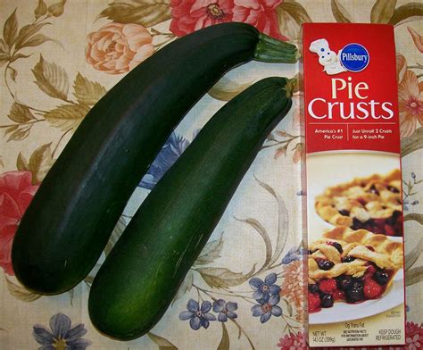 Zucchini Mock Apple Pie Recipe - Delishably