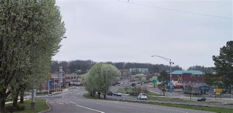 Vestavia Hills, AL : looking to the city's shopping center from ...