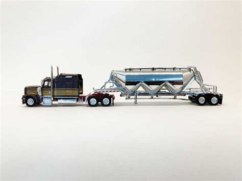 HO Scale Vehicles | HO Scale Trucks & Trailers