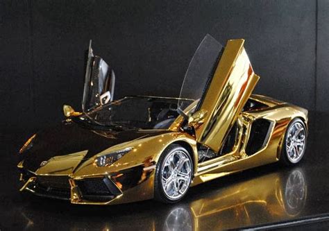 Passion For Luxury : Golden Lamborghini Aventador LP700-4