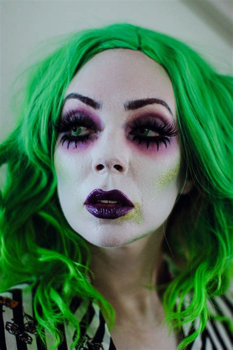 Beetlejuice Halloween Look | Maquiagem halloween, Fantasias halloween ...