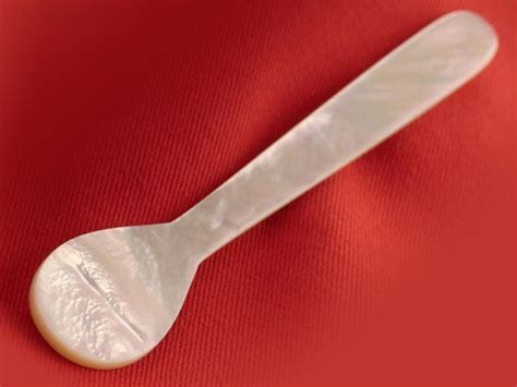 Mother of Pearl Caviar Spoon | Caviar spoon, Spoon, Caviar