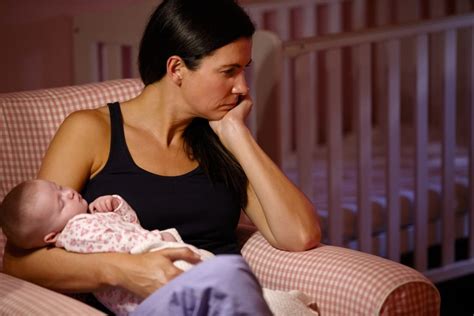 Postpartum Mood Disorders: What New Moms Need to Know - Johns Hopkins ...