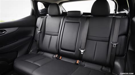 2020 Nissan Rogue Sport - Interior, Rear Seats | Caricos