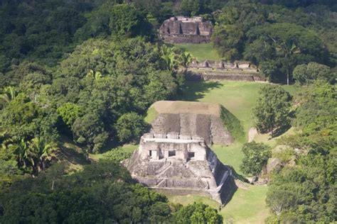 Xunantunich, Maya ruins Stock Photo by ©wollertz 37715201