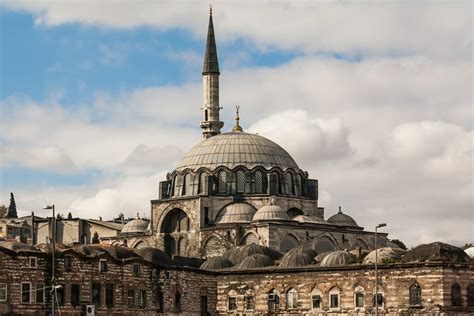 Rustem Pasha Mosque, Top 10 Places To Visit in Istanbul