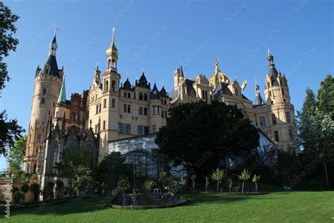 Das Schweriner Schloss Stock Photo | Adobe Stock