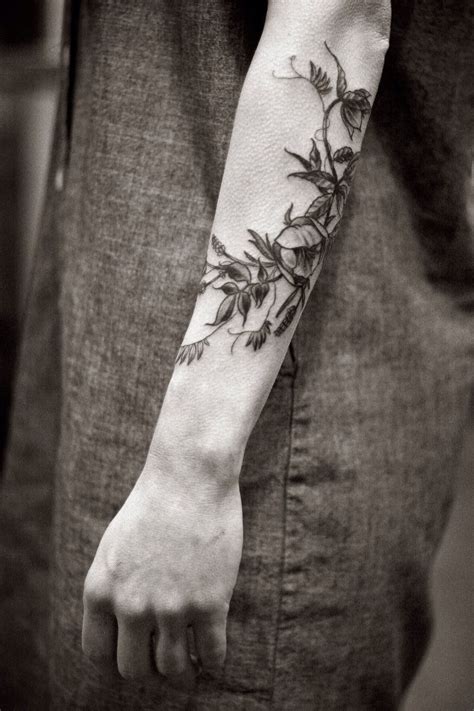 Pin by Mandy Darby on Favorite tattoos! | Outer forearm tattoo, Botanical tattoo, Vine tattoos