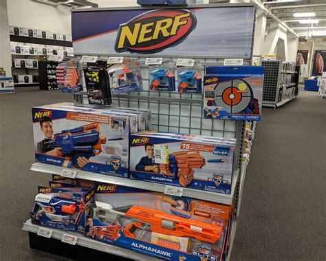 The History of Nerf (Who Invented the First Nerf Gun?)