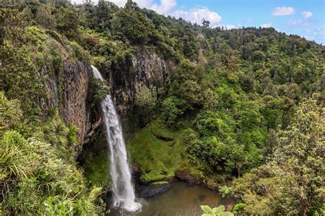 Bridal Veil Falls: Visiting One of the Best Waterfalls in New Zealand