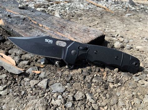 SOG Knives SEAL XR | Built by Professionals for Professionals | The Gear Bunker